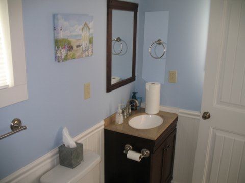 #68 Cottage Bathroom